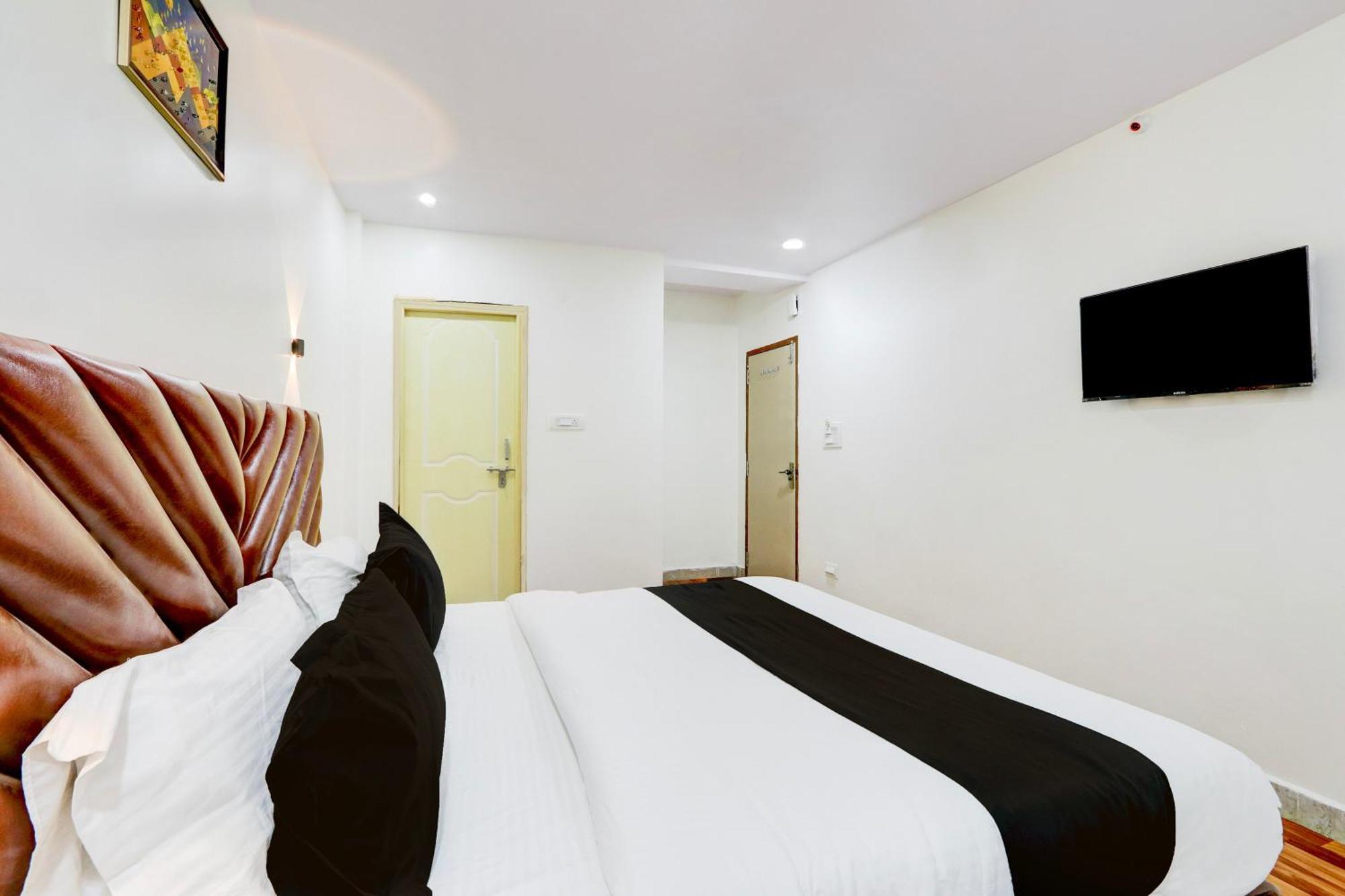 Hotel O Rms Grand Patancheru Zewnętrze zdjęcie